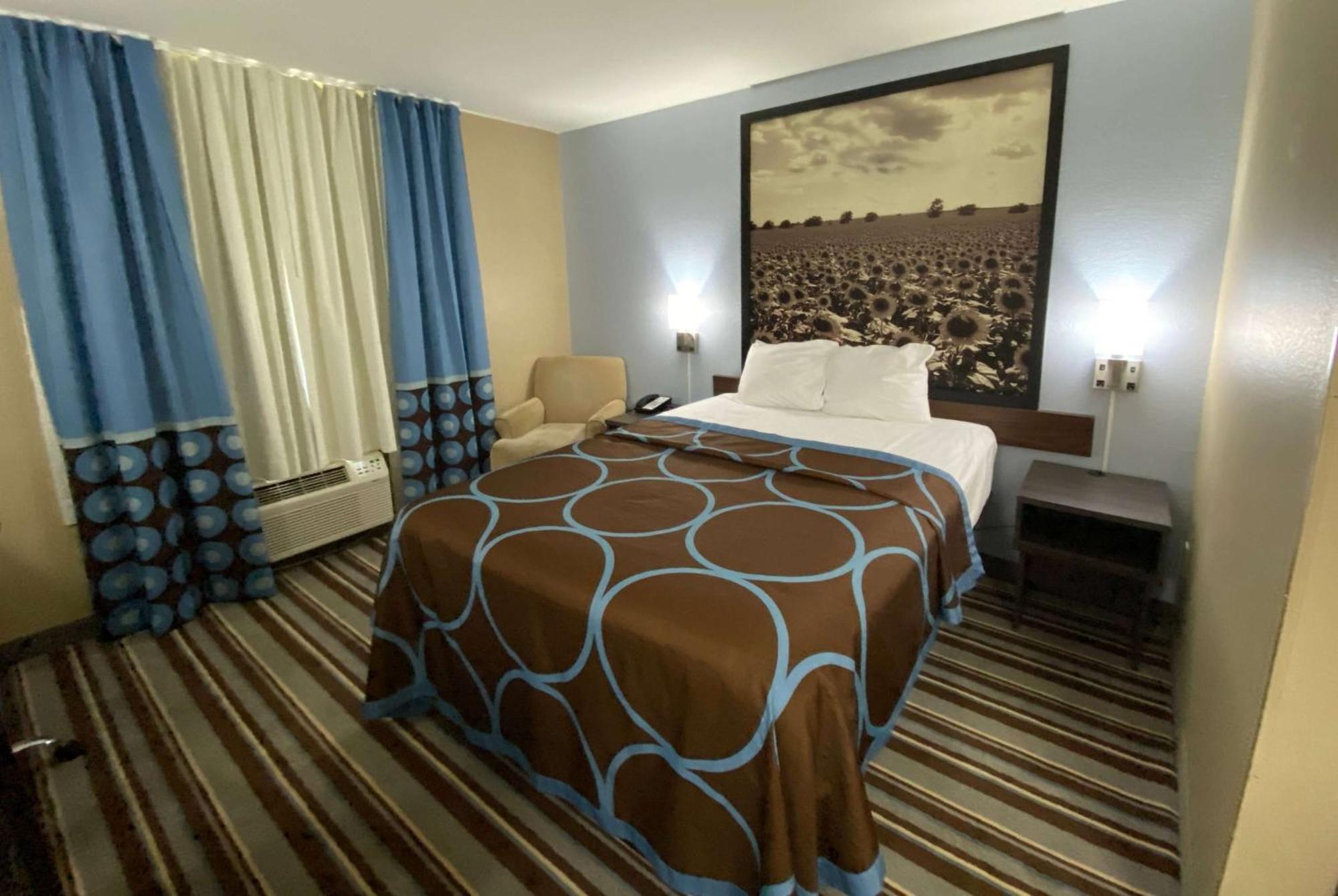 Super 8 By Wyndham Independence Ks Hotel Kültér fotó